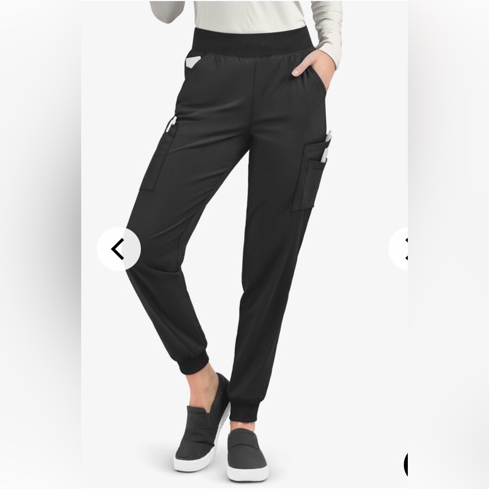 Uniform Advantage Easy STRETCH Mila Women's 7-Pocket Jogger Scrub Pants